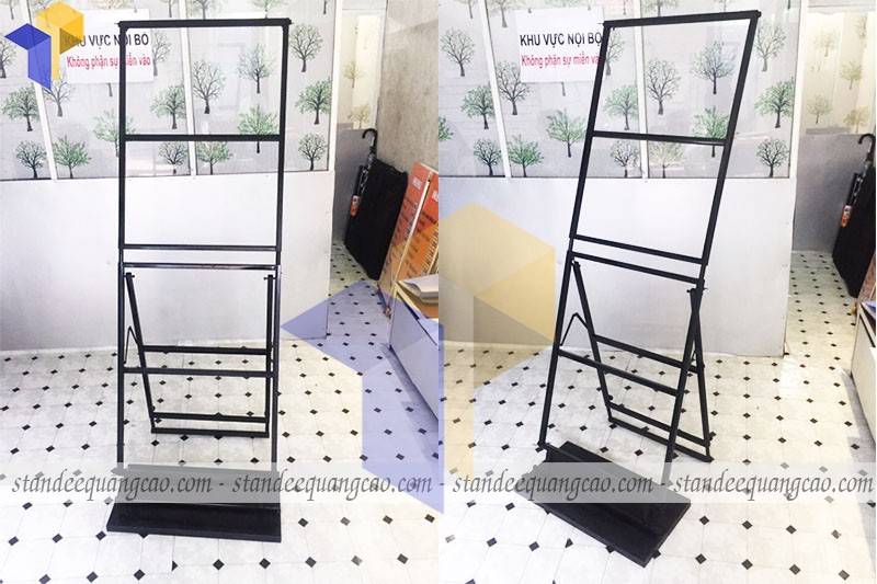 standee chân sắt chịu gió