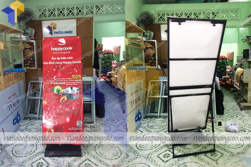standee chân sắt